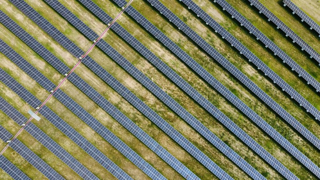Global solar additions reached 664 GW in 2025 - pv magazine India