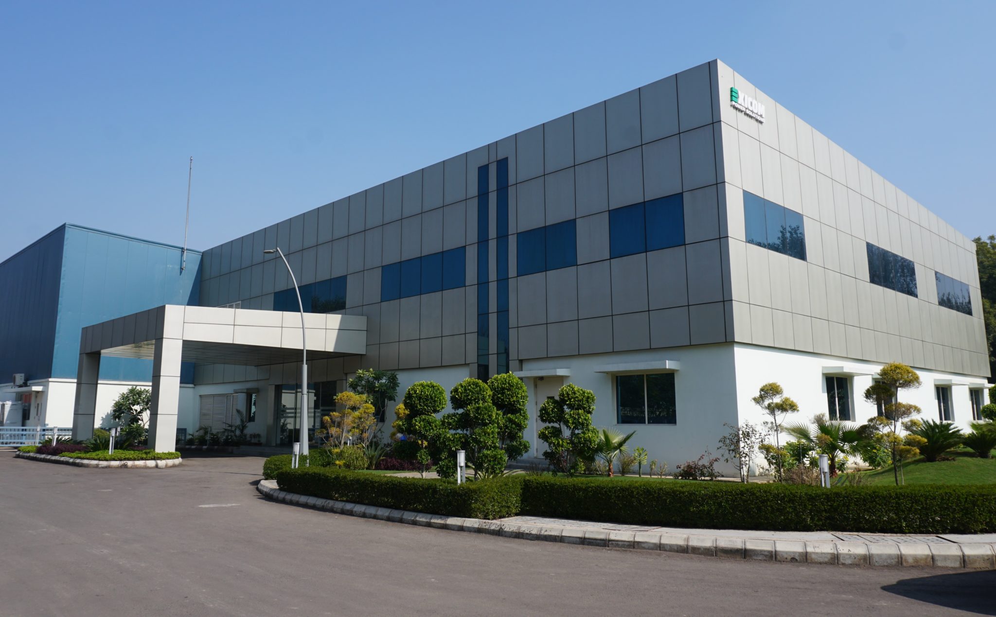 to deploy 1 GWh energy storage solutions by 201819 pv