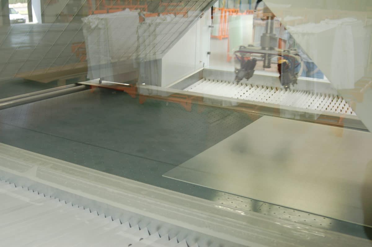 Anti-soiling nanocoating for large-scale PV